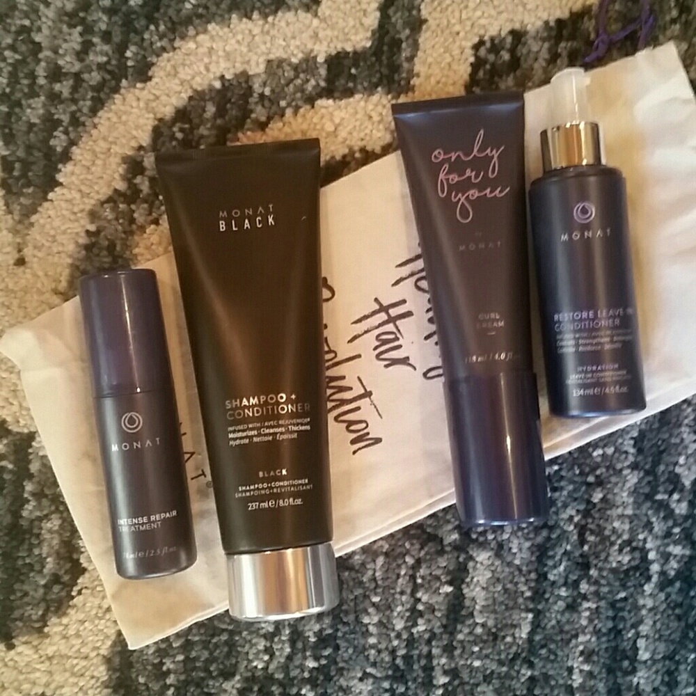 Monat Products